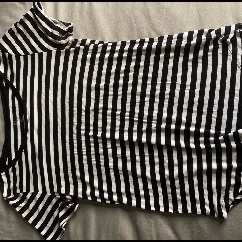 GAP tee